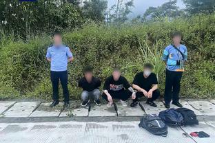 阿隆-霍勒迪：赢球很棒 5人得分上双展现了我们的阵容深度